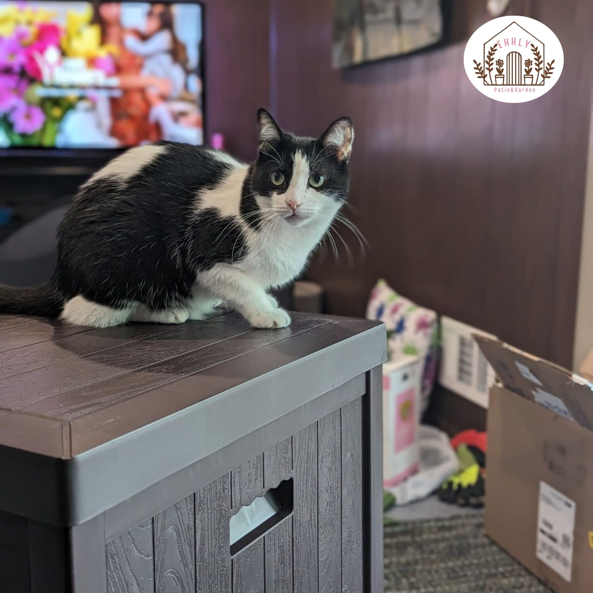 EHHLY Outdoor Cat House & Cat Litter Box Enclosure, Brown